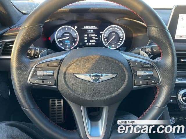 Genesis G70 2019 — ფოტო 7/20