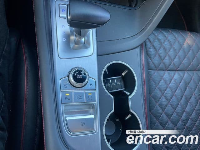 Genesis G70 2019 — ფოტო 13/20