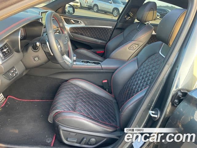 Genesis G70 2019 — ფოტო 15/20