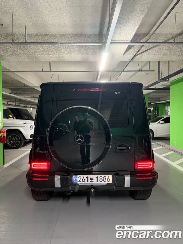Mercedes-Benz G-Class 2024 — Photo 1/10