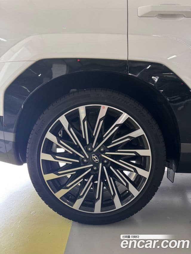 Hyundai Santa Fe 2023 — Şəkil 8/14