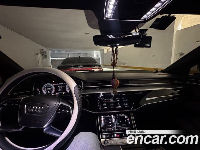 Audi A8 2023 — ფოტო 3/15