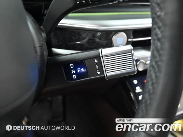 Hyundai Grandeur Hybrid 2025 — Photo 18/20