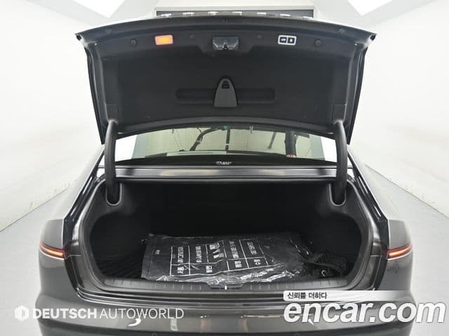 Hyundai Grandeur Hybrid 2025 — Photo 10/20