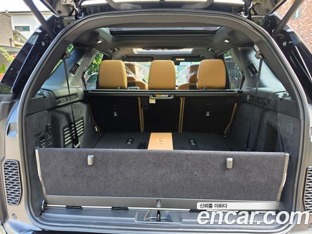 Land Rover Discovery 5 2025 — Фото 11/20