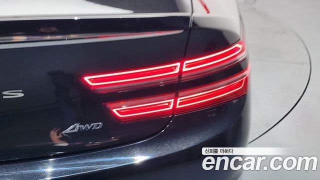 Genesis G80 2020 — Photo 15/37
