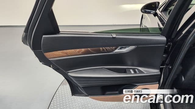 Genesis G80 2020 — Photo 24/37
