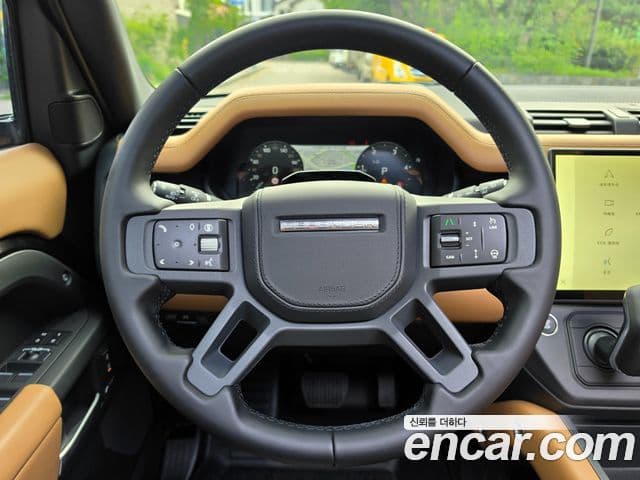 Land Rover Defender 2026 — фото 5 из 20