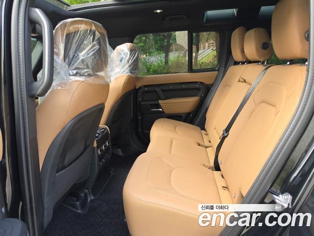 Land Rover Defender 2026 — фото 9 из 20