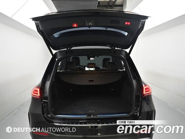 Mercedes-Benz GLE-Class 2020 — ფოტო 19/20