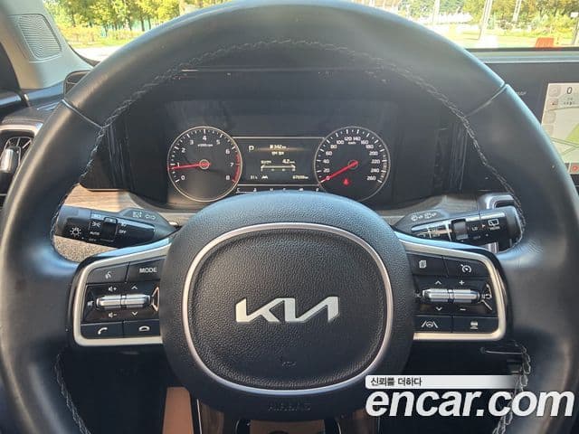Kia Sorento 2022 — ფოტო 8/20