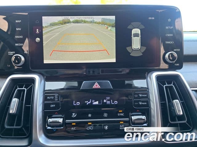 Kia Sorento 2022 — фото 12 из 20