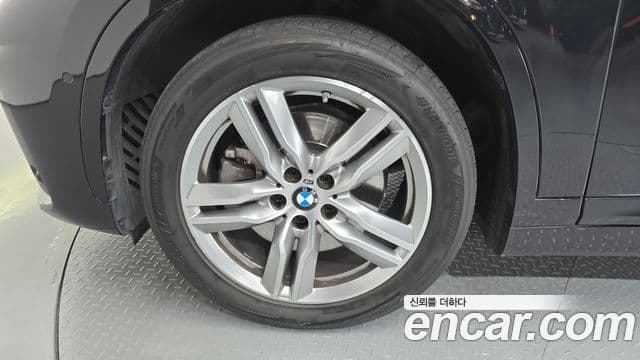 BMW X1 2020 — ფოტო 5/20