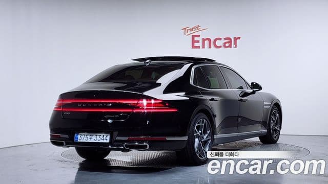 Genesis G90 2022 — Şəkil 2/20