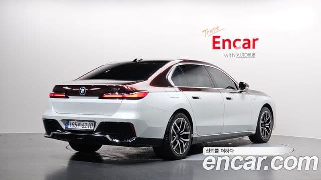 BMW 7 Series 2025 — ფოტო 2/20