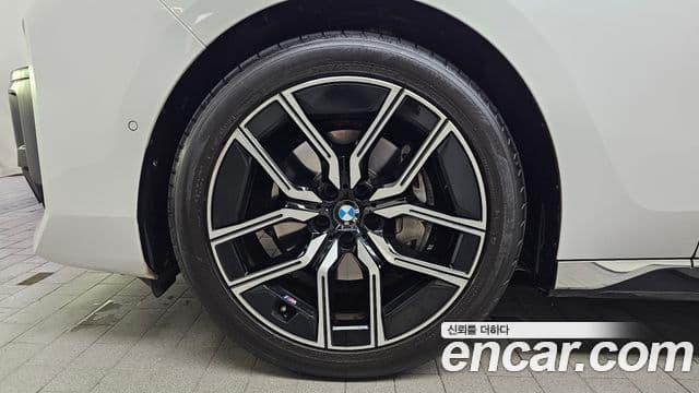 BMW 7 Series 2025 — ფოტო 5/20