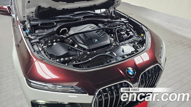 BMW 7 Series 2025 — ფოტო 6/20
