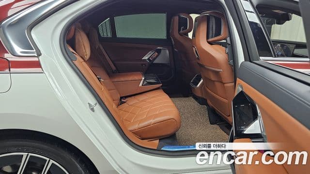 BMW 7 Series 2025 — ფოტო 11/20