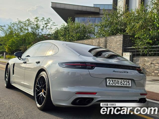 Porsche Panamera 2020 — Photo 11/20