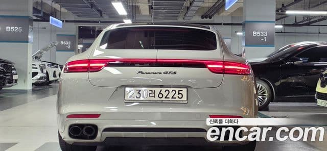 Porsche Panamera 2020 — Photo 8/20