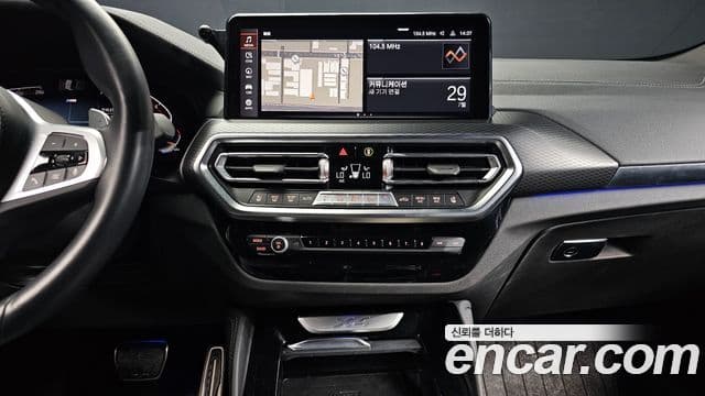 BMW X4 2023 — Фото 14/20