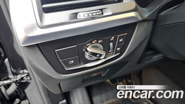 BMW X4 2023 — Фото 17/20