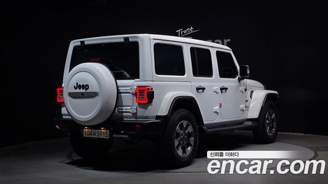 Jeep Wrangler 2021 — Şəkil 2/20