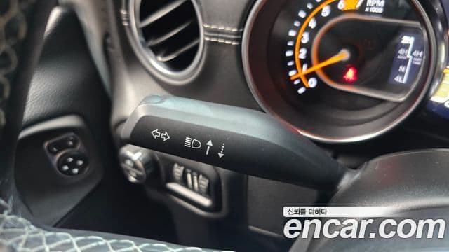 Jeep Wrangler 2021 — Şəkil 19/20