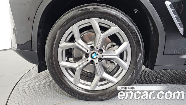 BMW X4 2023 — ფოტო 5/20