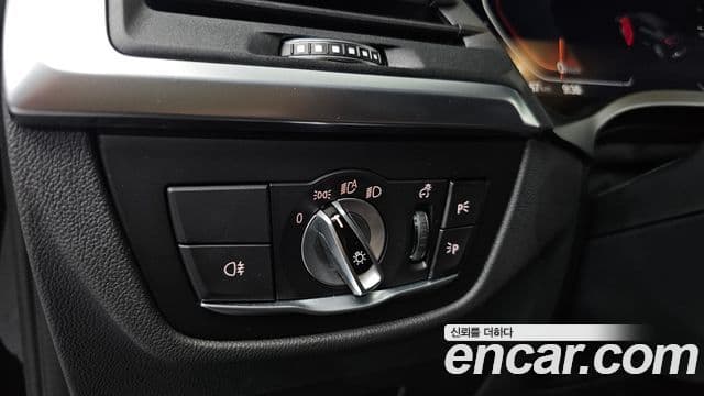 BMW X4 2023 — ფოტო 19/20