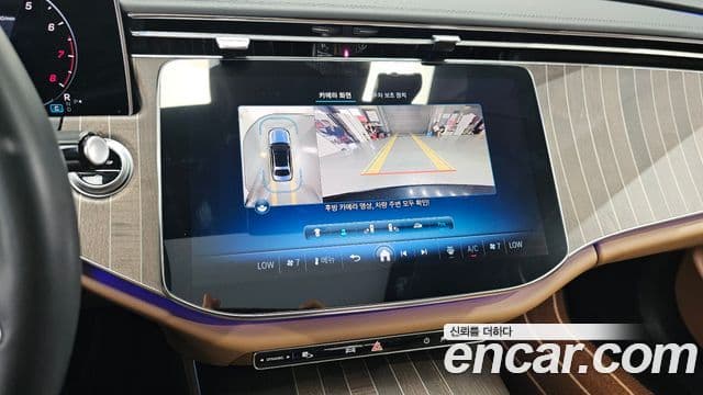 Mercedes-Benz E-Class 2024 — Фото 17/20