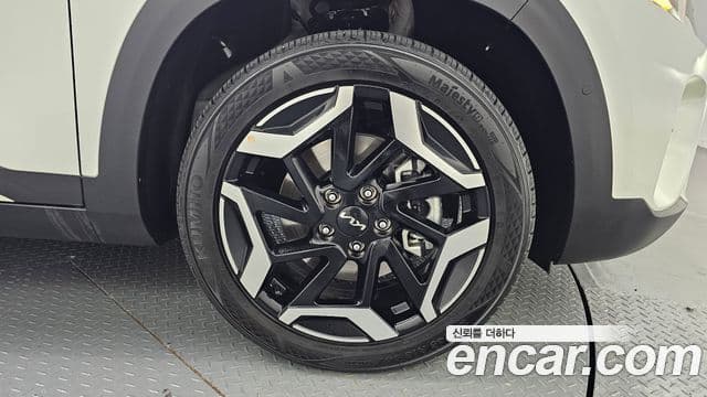 Kia Seltos 2025 — Photo 21/30