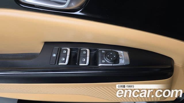 Kia Carnival 2021 — Фото 11/20