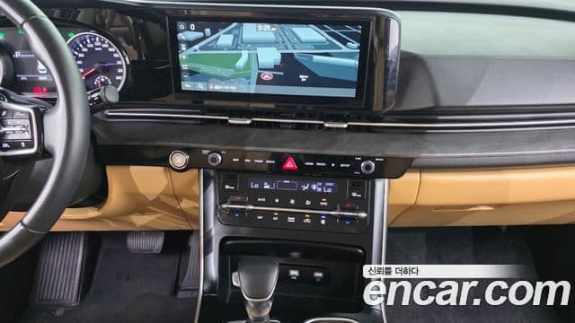 Kia Carnival 2021 — Фото 16/20