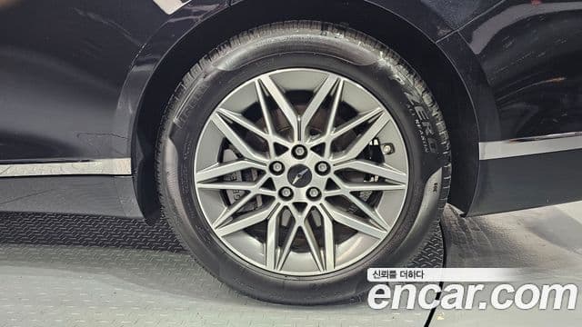 Genesis G80 2025 — Şəkil 8/32