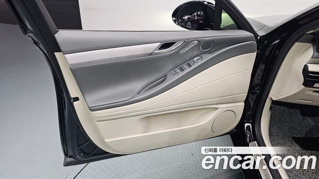 Genesis G80 2025 — Şəkil 14/32