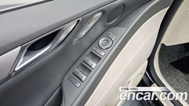 Genesis G80 2025 — Şəkil 13/32