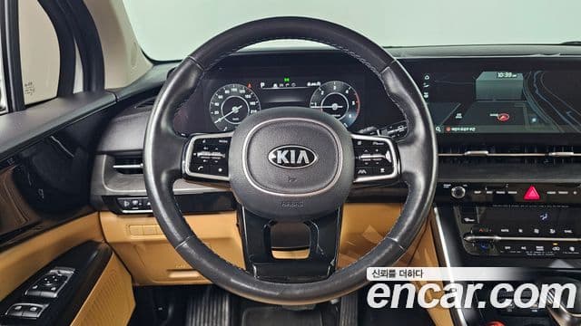 Kia Carnival 2021 — Фото 13/20
