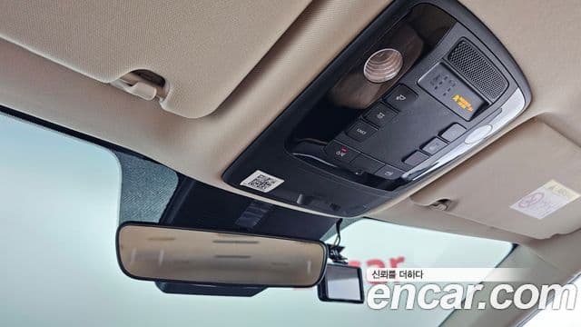 Kia Carnival 2021 — Фото 18/20