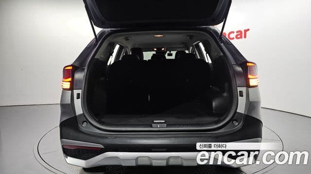 Kia Sportage 2023 — Фото 18/20