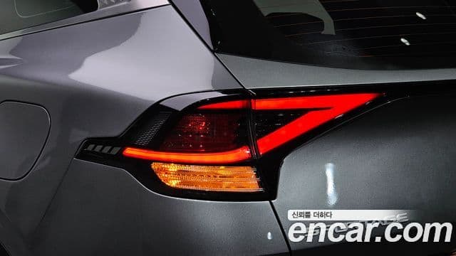 Kia Sportage 2023 — ფოტო 29/30