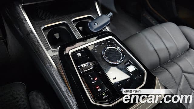 BMW 7 Series 2026 — Şəkil 9/20