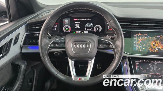 Audi Q7 2021 — Şəkil 13/20