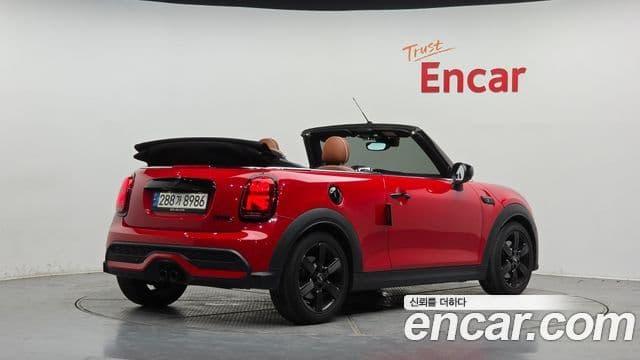 Mini Cooper S Convertible 2021 — Фото 1/20