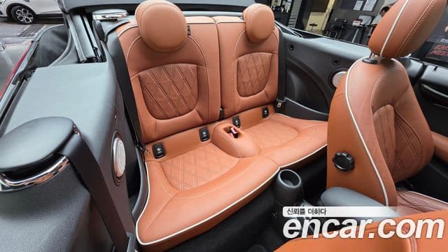 Mini Cooper S Convertible 2021 — Фото 11/20
