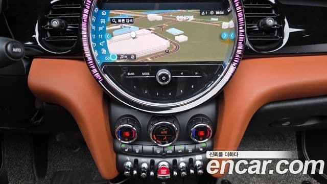 Mini Cooper S Convertible 2021 — Фото 14/20