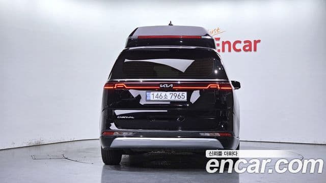 Kia Carnival 2021 — Фото 4/20