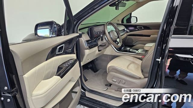 Kia Carnival 2021 — Фото 10/20