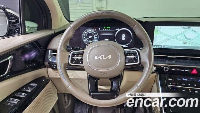 Kia Carnival 2021 — Фото 13/20