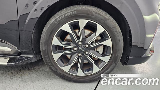 Kia Carnival 2021 — Şəkil 6/30